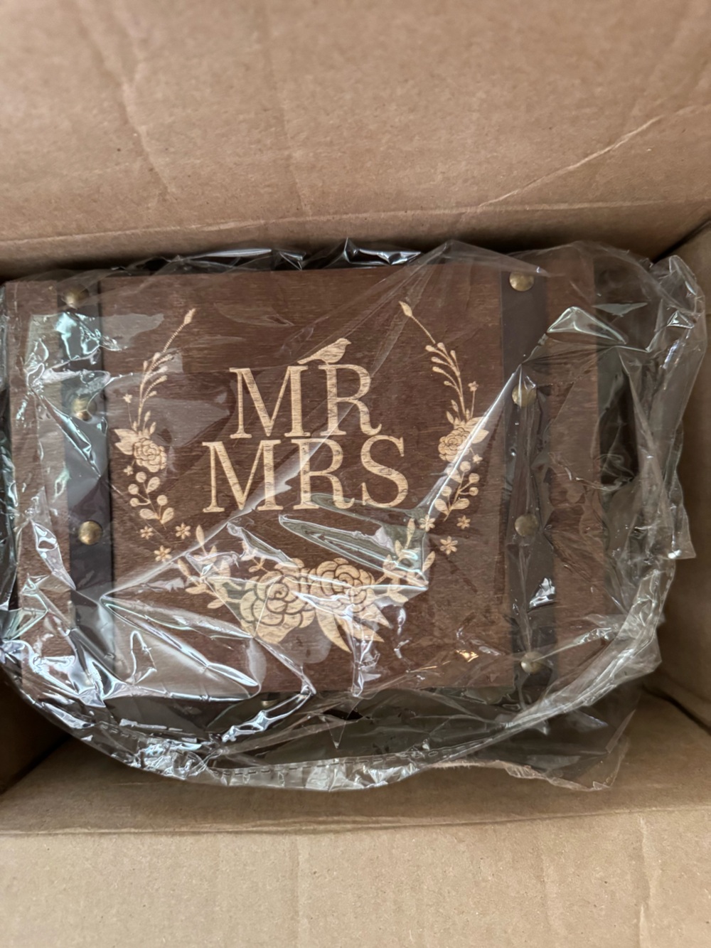 Mr & Mrs stemless wine glass in Wooden Wedding Keepsake Box - NWT